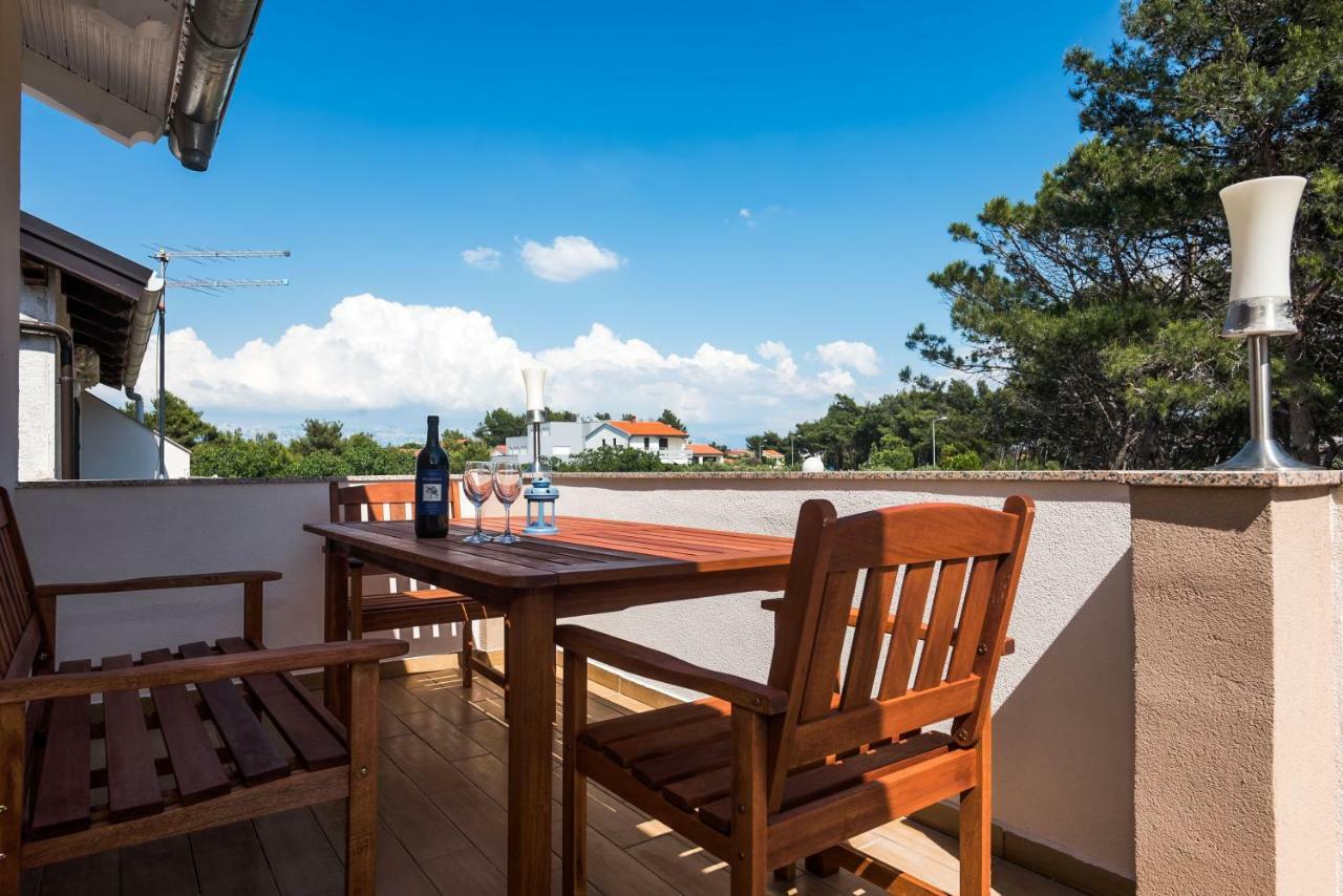 Apartment Antonio Vir Buitenkant foto