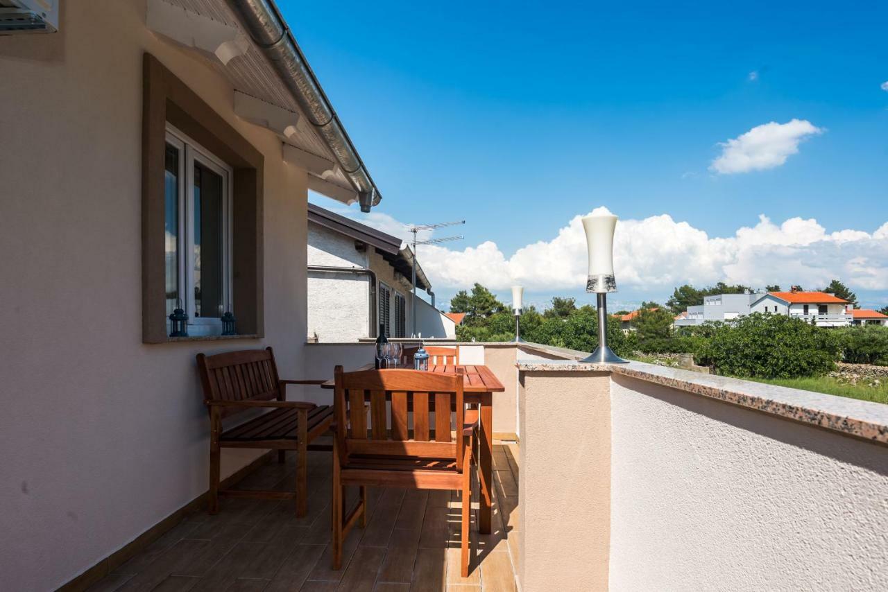 Apartment Antonio Vir Buitenkant foto